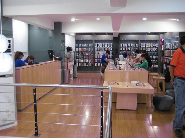 fake Apple Store IMG_6533