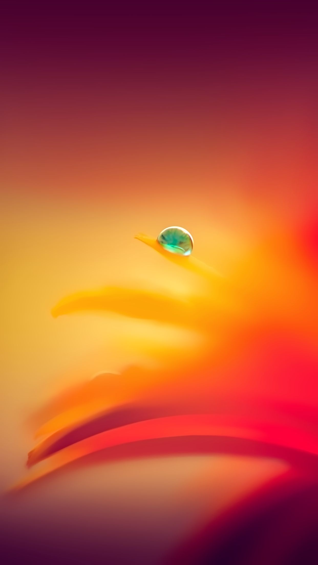 Wallpapers of the week: swirling color